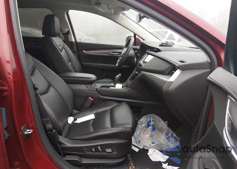 2017 Cadillac Xt5 Luxury z USA, uszkodzony, nr VIN 1GYKNBRS9HZ237792